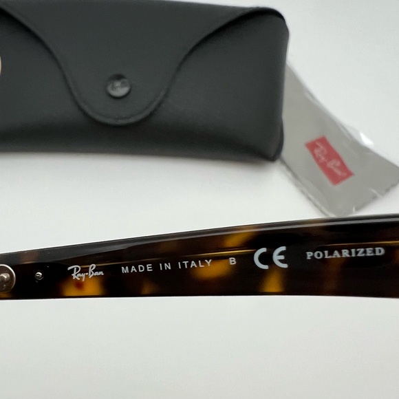 NWOT Ray Ban Polarized Wayfarer II Sunglasses - Picture 3 of 5